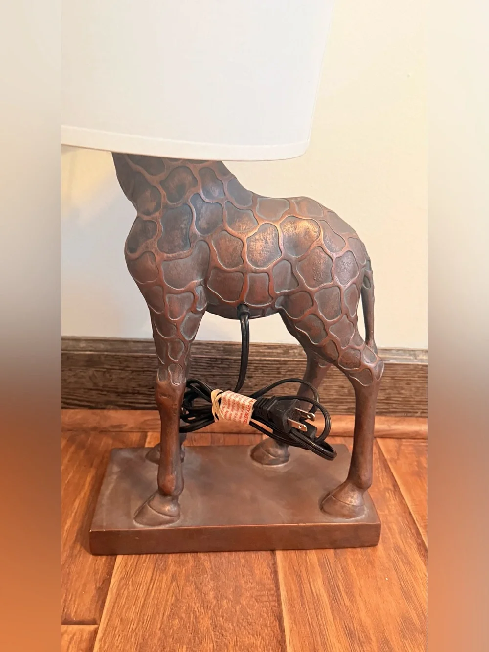 Giraffe Accent Table Lamp with White Shade